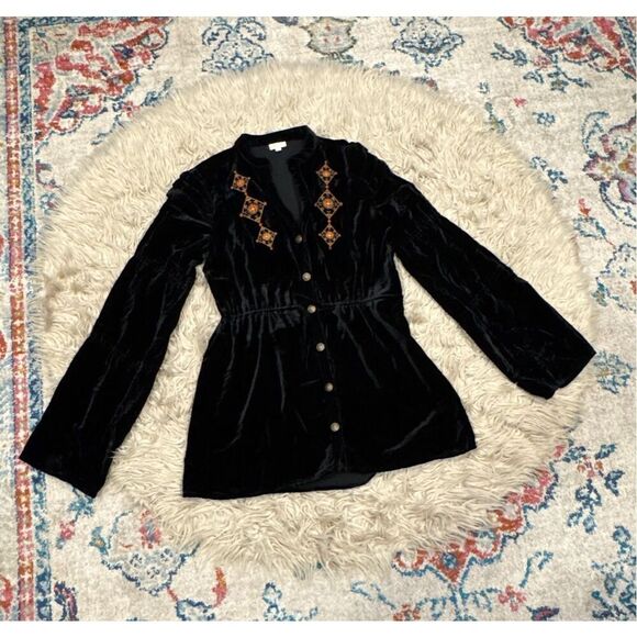 Kyla Seo Velvet button down blouse XL - Picture 1 of 6